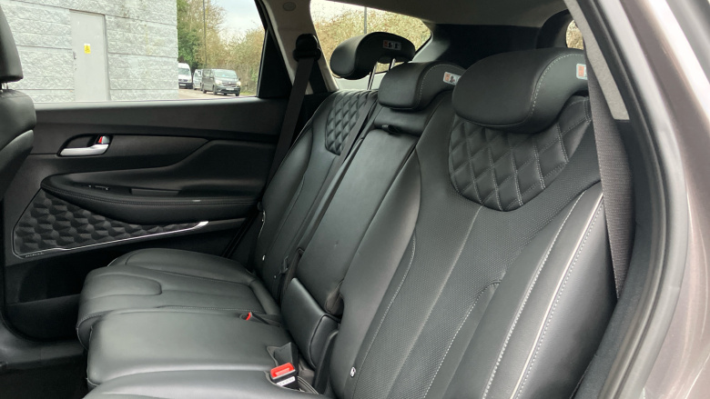 Hyundai SANTA FE 1.6 TGDi Plug-in Hybrid Premium 5dr 4WD Auto Estate